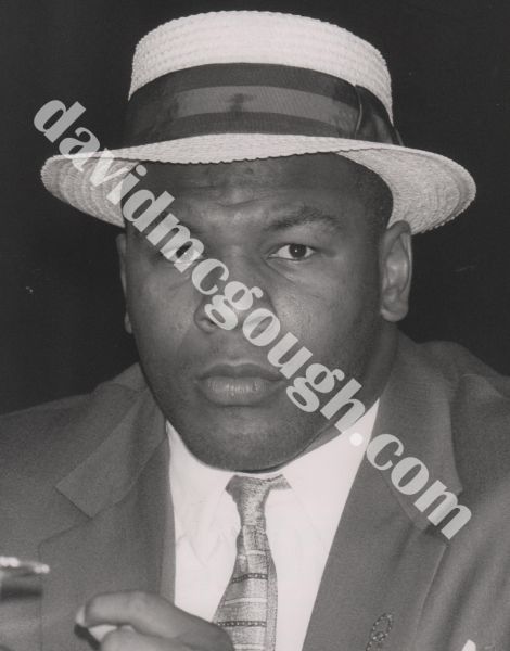 Mike Tyson 1989, LA 2.jpg